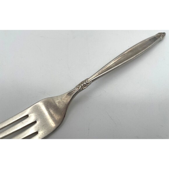 GARLAND 1965 DINNER FORK BY 1847 ROGERS BROS - Picture 6 of 9